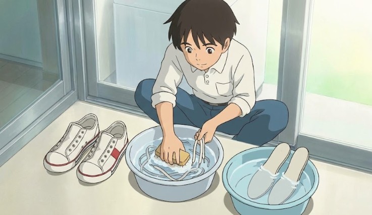 シューレースやインソールを外して洗う重要性と手順